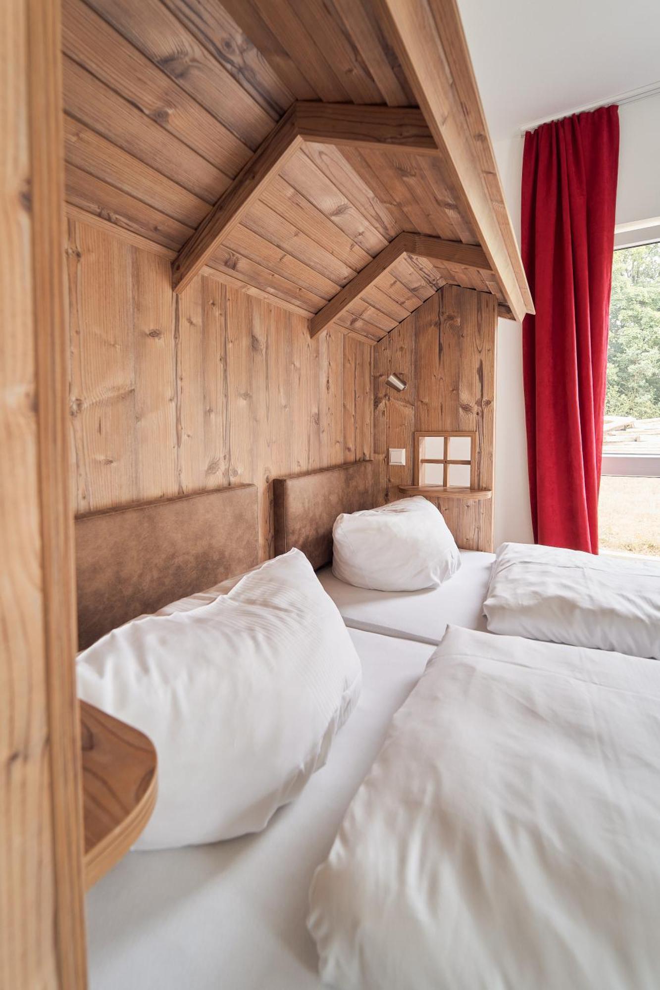 Hotel Am Interpark Großmehring Kültér fotó